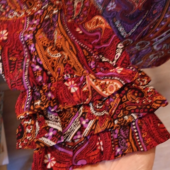 Mac & Jac triple ruffle floral long sleeve top NWT - Picture 4 of 5